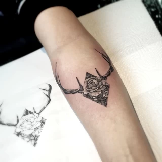 Deer Tattoo - Black Hat Tattoo Dublin - Minimal microrealism - The Black Hat Tattoo